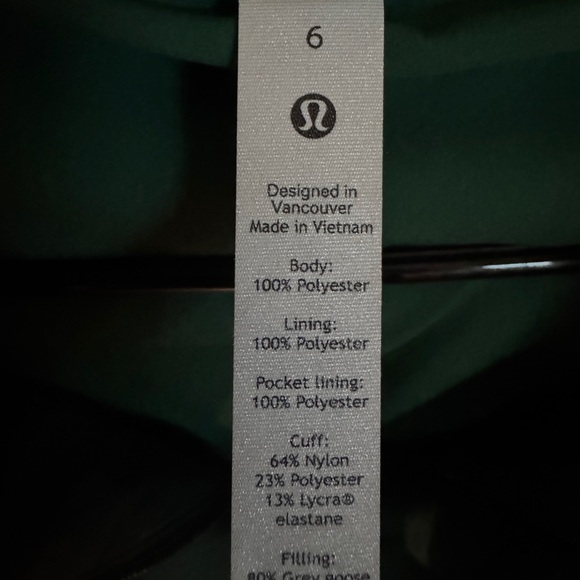 Lululemon Wunderpuff Jacket - Picture 4 of 4
